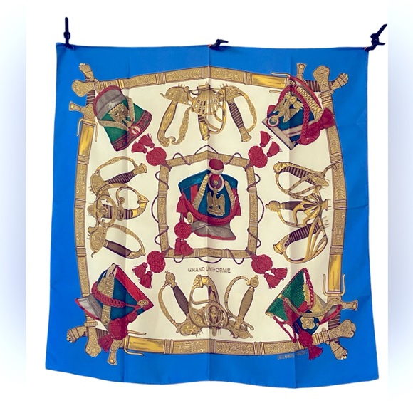 Hermes Vintage Scarf Carre 90”GRAND UNIFORME”by Joachim Metz - Picture 1 of 16